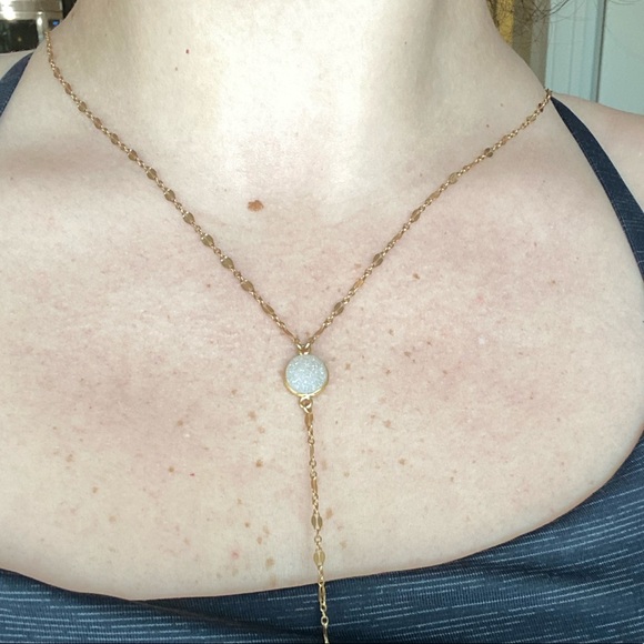 Gold lariat necklace - Picture 2 of 5